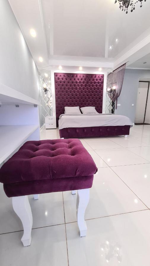 Apartaments On Prospekt Mira 35 Krivoy Rog Exterior foto