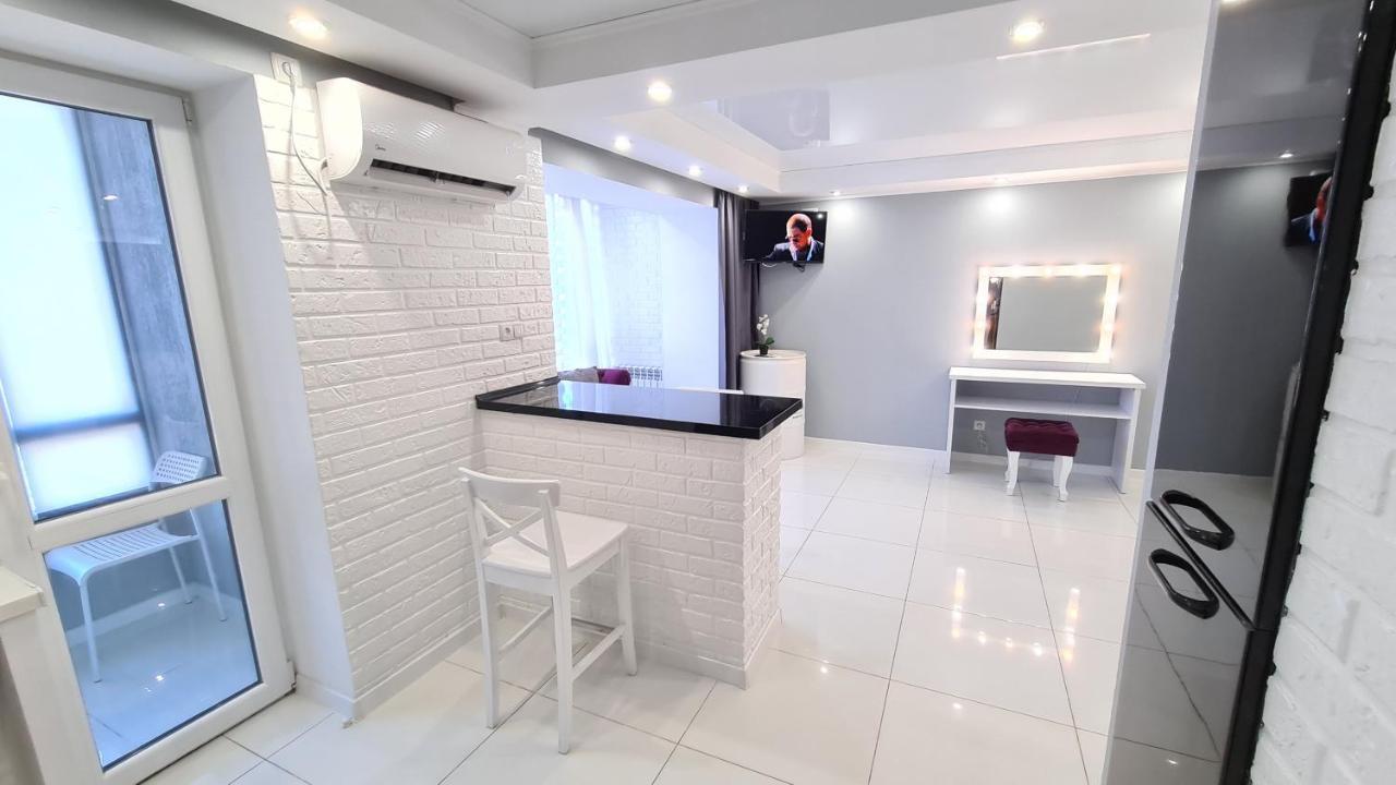 Apartaments On Prospekt Mira 35 Krivoy Rog Exterior foto
