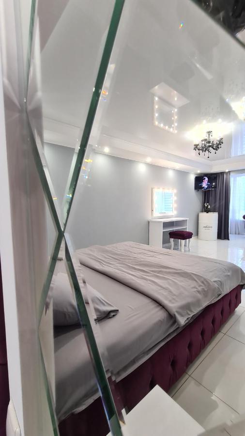 Apartaments On Prospekt Mira 35 Krivoy Rog Exterior foto