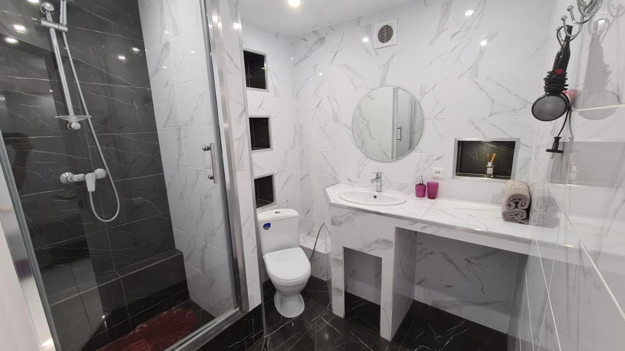 Apartaments On Prospekt Mira 35 Krivoy Rog Exterior foto